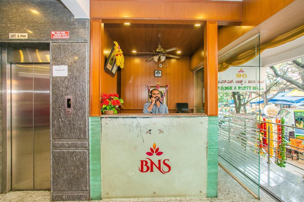 Oyo 25121 Bns Lodge Bangalore Eksteriør billede