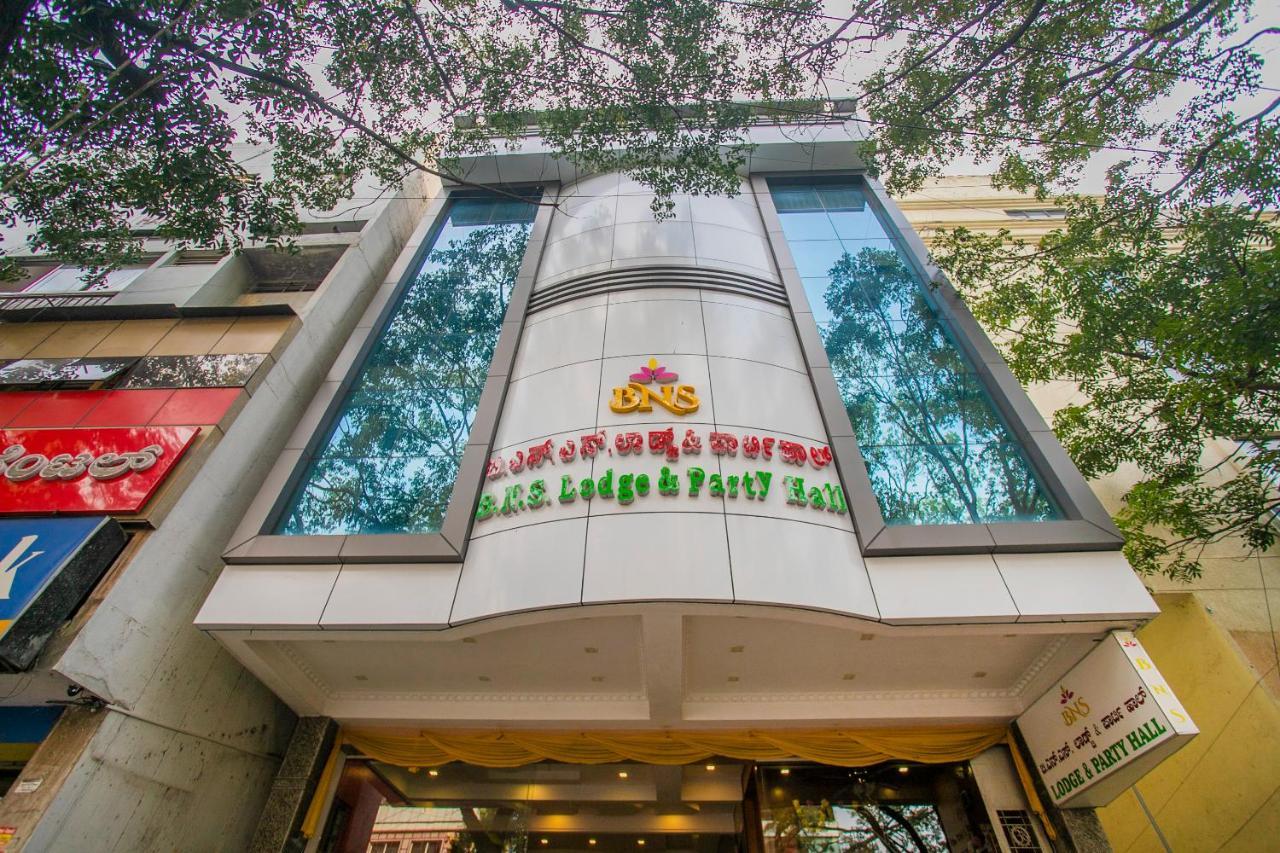 Oyo 25121 Bns Lodge Bangalore Eksteriør billede