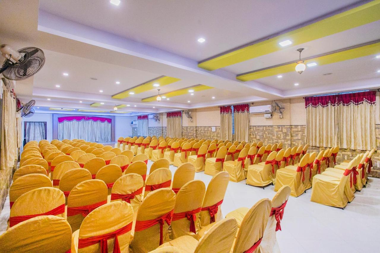 Oyo 25121 Bns Lodge Bangalore Eksteriør billede